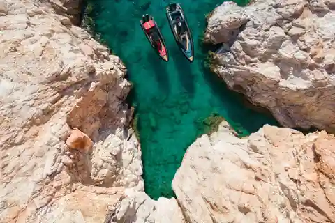 De Milos: Passeio de barco privado às ilhas Kimolos e Poliegos
