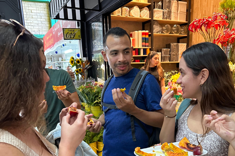 Fruits exotiques : dégustation au marché localTOURNÉE DES FRUITS ANGLAIS