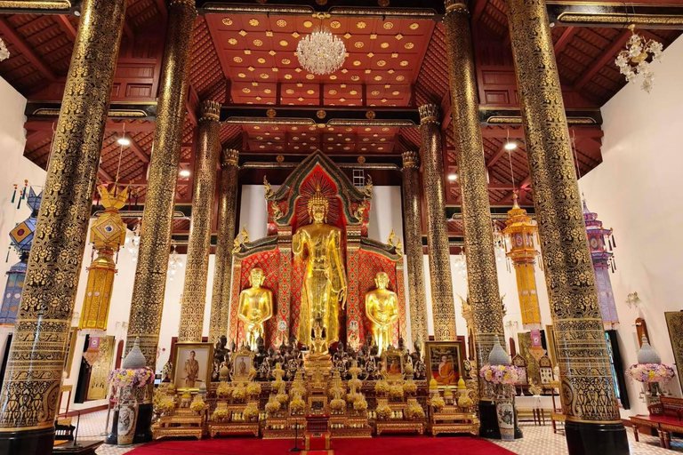 Chiang Mai: Old City Walking Tour with Temples & History Small Group Without Entry Fees