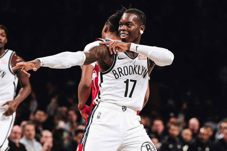 NYC: Brooklyn Buurten en Nets Game Tour met ticketBrooklyn Tour en Nets Game Ticket - 200 Level Zitplaatsen