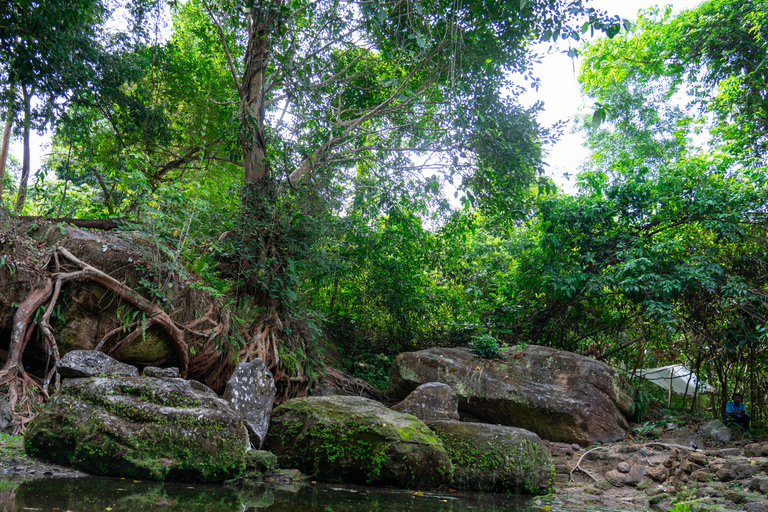 库伦山：摩托车探险之旅，前往失落的城市寺庙古伦山：摩托车探险之旅，探访失落的城市寺庙