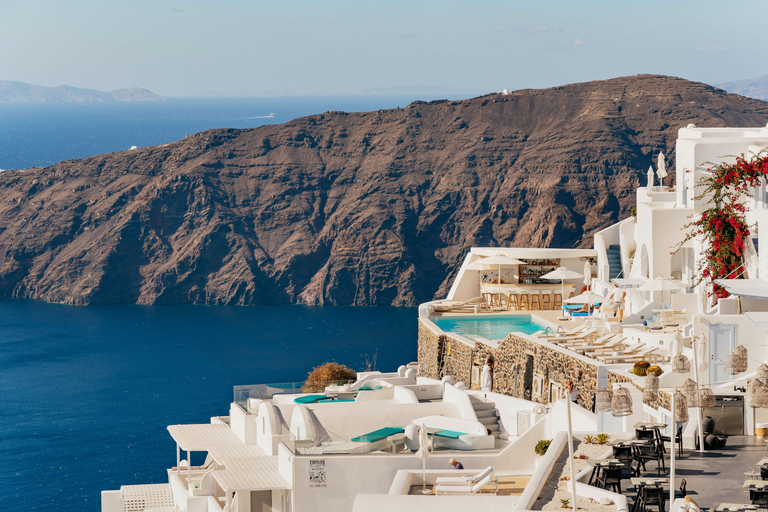 Santorini: Caldera Trail Guided Hike and Sunset Viewing