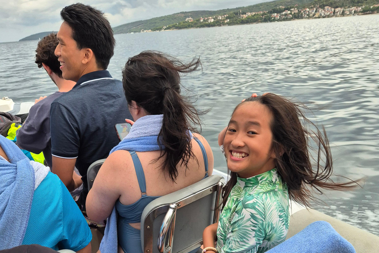 Wspaniała błękitna laguna, łódź motorowa, wino/woda i ręczniki w cenie.Włochy na plaży