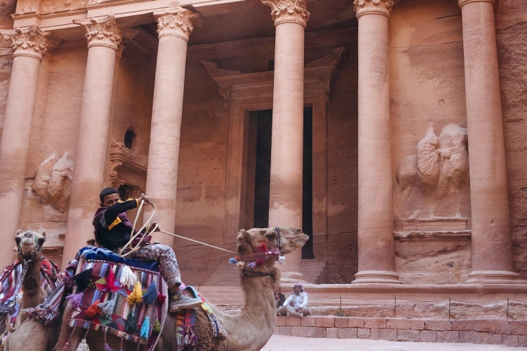 Van Amman: Petra, Wadi Rum en Dode Zee Privé 2-daagse tripAlleen vervoer
