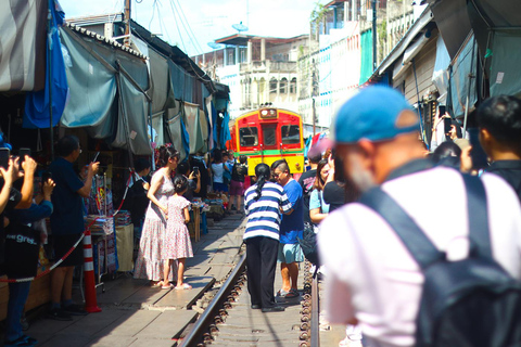 Bangkok: tour del mercato galleggiante di Damnoen Saduak e del mercato ferroviario