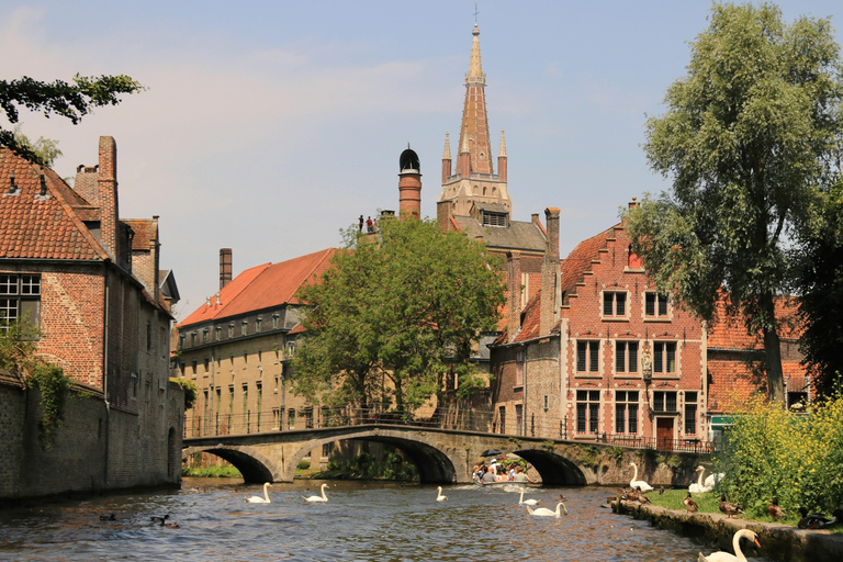 From Brussels: Day trip to Damme, Bruges and Leuven Tour in Spanish with Boat