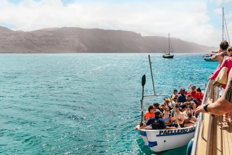 La Graciosa: Inselrundfahrt mit Mittagessen und WasseraktivitätenLa Graciosa: Exklusive Katamaran-Fahrt mit Mittagessen