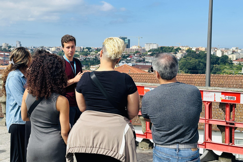 Excursão a pé do Porto a Gaia - Prova de vinhos incluída