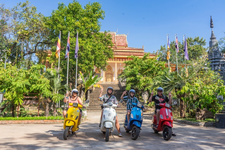 Phnom Penh Silk Island Haft Day Vespa Tour