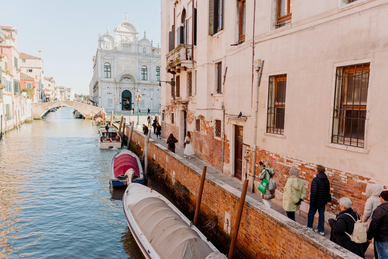 Venice: St. Mark's Basilica, Doge's Palace & Gondola Ride Private: Doge's Palace, Gondola Ride & St. Mark's Basilica