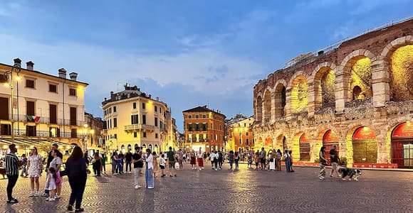 Verona Walking Tour: Arena, Fast Entry