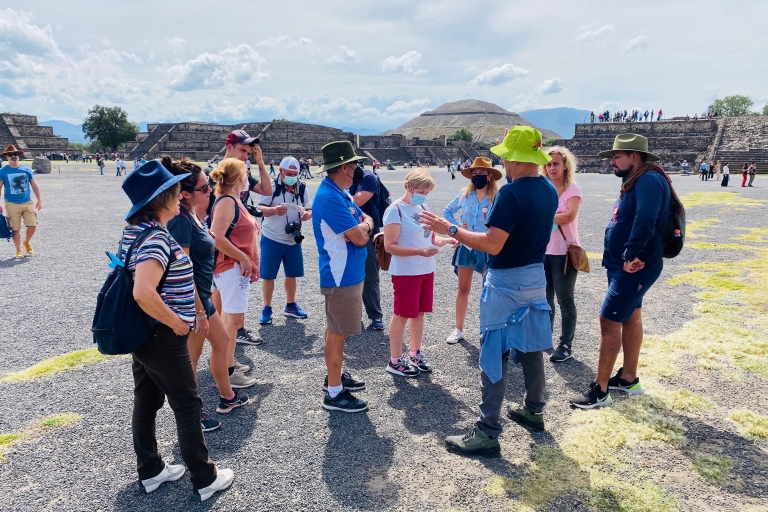 Mexico-Stad: Teotihuacan, Basilica de Guadalupe en TlatelolcoPiramides de Teotihuacan en Basilica de Guadalupe Privado