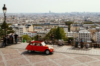 Montmartre & Sacré-Cœur Chronicles - Housity