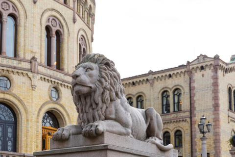 Oslo's local flavours - Food walking tour and cruise