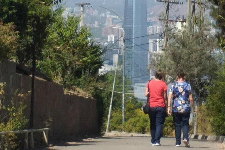 Visite à pied comme un habitant de la ville de SantiagoVisite à pied de la ville de Santiago