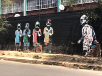 murales de arte callejero y degustación de comida en maboneng - Hizvo
