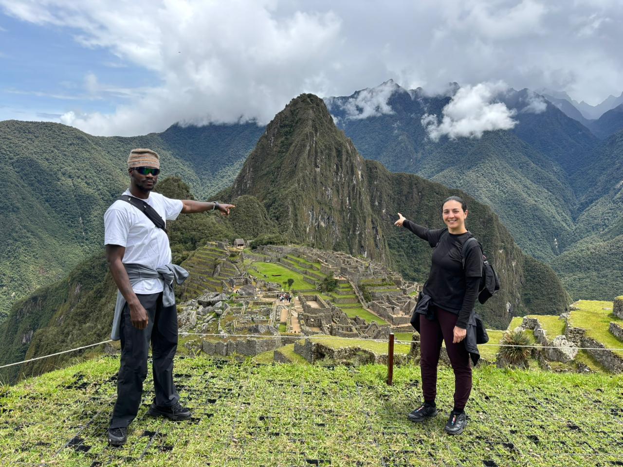 Von Cusco: Machu Picchu-Tagestour mit Zug & Eintrittskarte