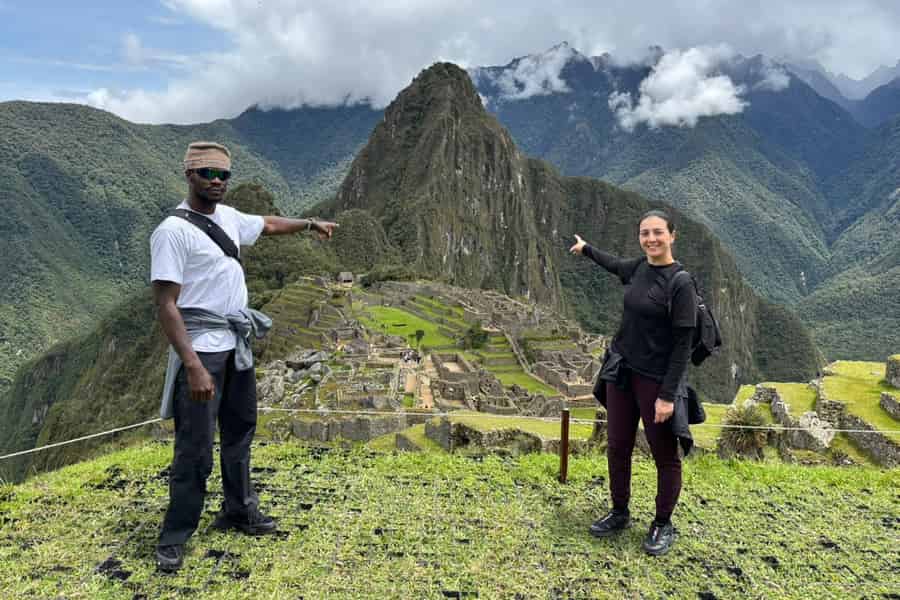 Von Cusco: Machu Picchu-Tagestour mit Zug & Eintrittskarte. Foto: GetYourGuide Von Cusco: Machu Picchu-Tagestour mit Zug & Eintrittskarte. Foto: GetYourGuide