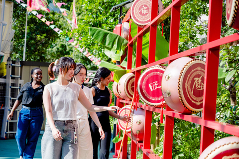 Victoria Harbour Shoreline Bike + Street Food Half-day Tour