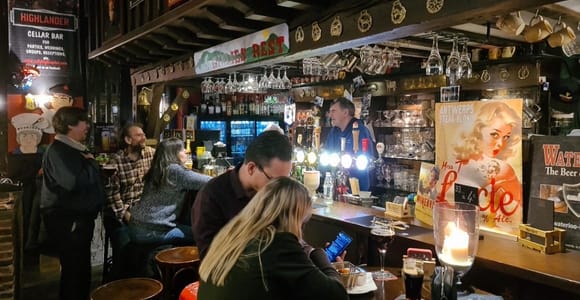 Antwerpen: Pub Crawl in der historischen Stadt