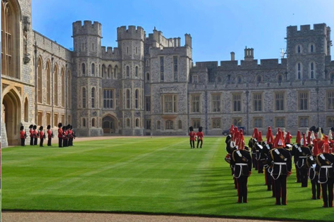 From London: Windsor Castle Private Tour with Driver