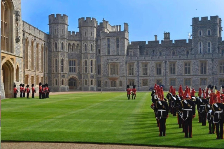 From London: Windsor Castle Private Tour with Driver