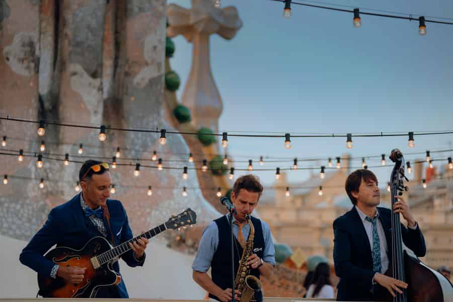 Nachtbesichtigung der Casa Batlló mit Live-Musik auf der Dachterrasse