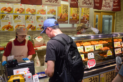 Kanazawa: Private Omicho Market Tour Like a Local