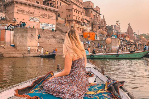 Varanasi: All Ghats Boat Tour with Ganga Aarti