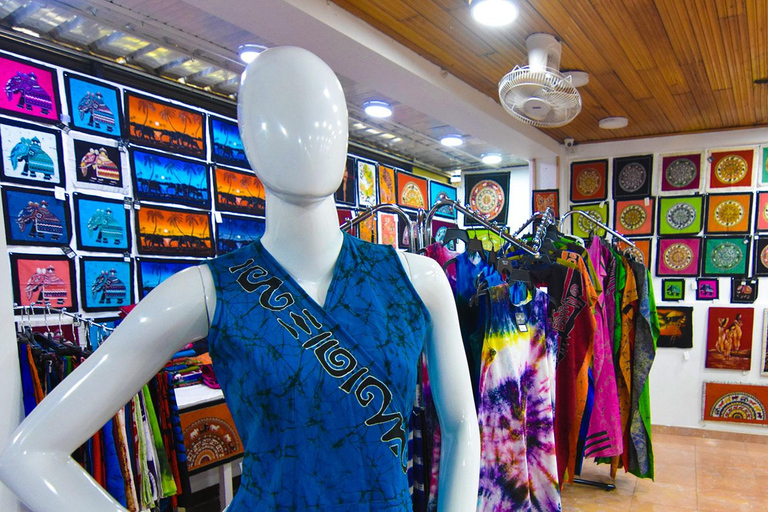 Kandy: City Tour with Temple of the Tooth & Lake Views