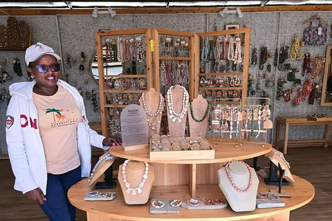 Nairobi: Kazuri Beads Factory Tour With Round-trip Transfer Nairobi: Guided Kazuri Beads Factory & Giraffes Centre Tour.