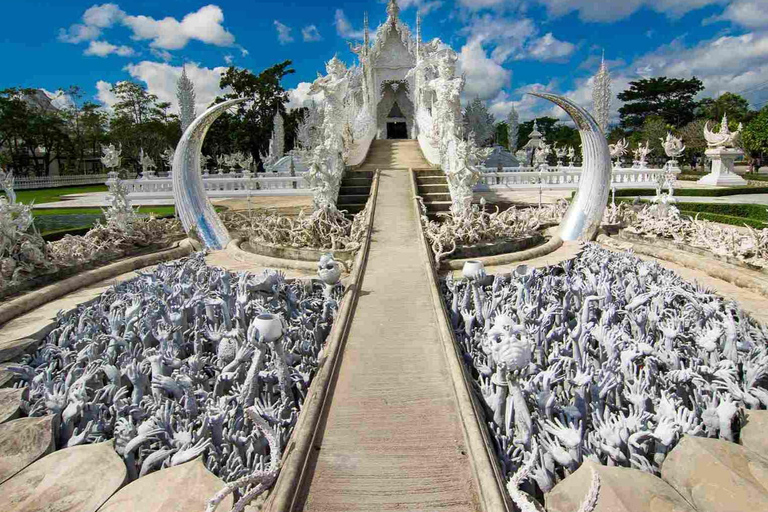Chiang Mai: Transfer to Huay Xai City, Laos