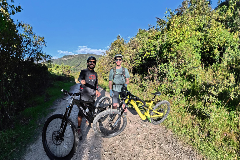 Bogota: Custom E-Bike Adventure – Mountains or City Tour
