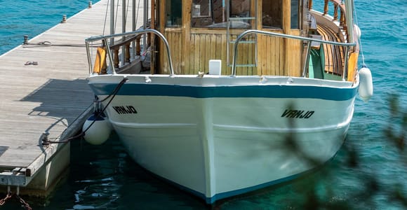 Trogir: Atemberaubende Blaue Lagune – Große Bootstour mit Mahlzeit