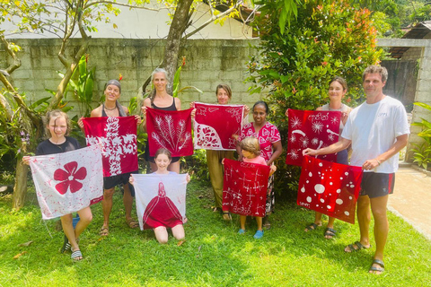 Galle: Traditional Batik Workshop &amp; Factory Tour