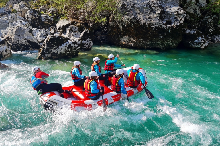 Río Soca, Eslovenia: rafting en aguas bravasRafting en aguas bravas - punto de encuentro
