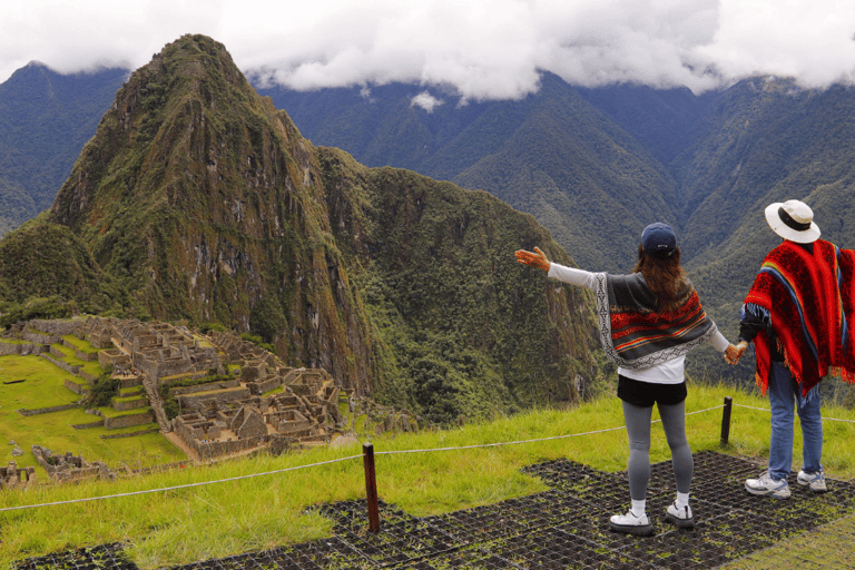 Machu Picchu: Classic Route Ticket (Circuit 2) 1D – Inca Bridge Route