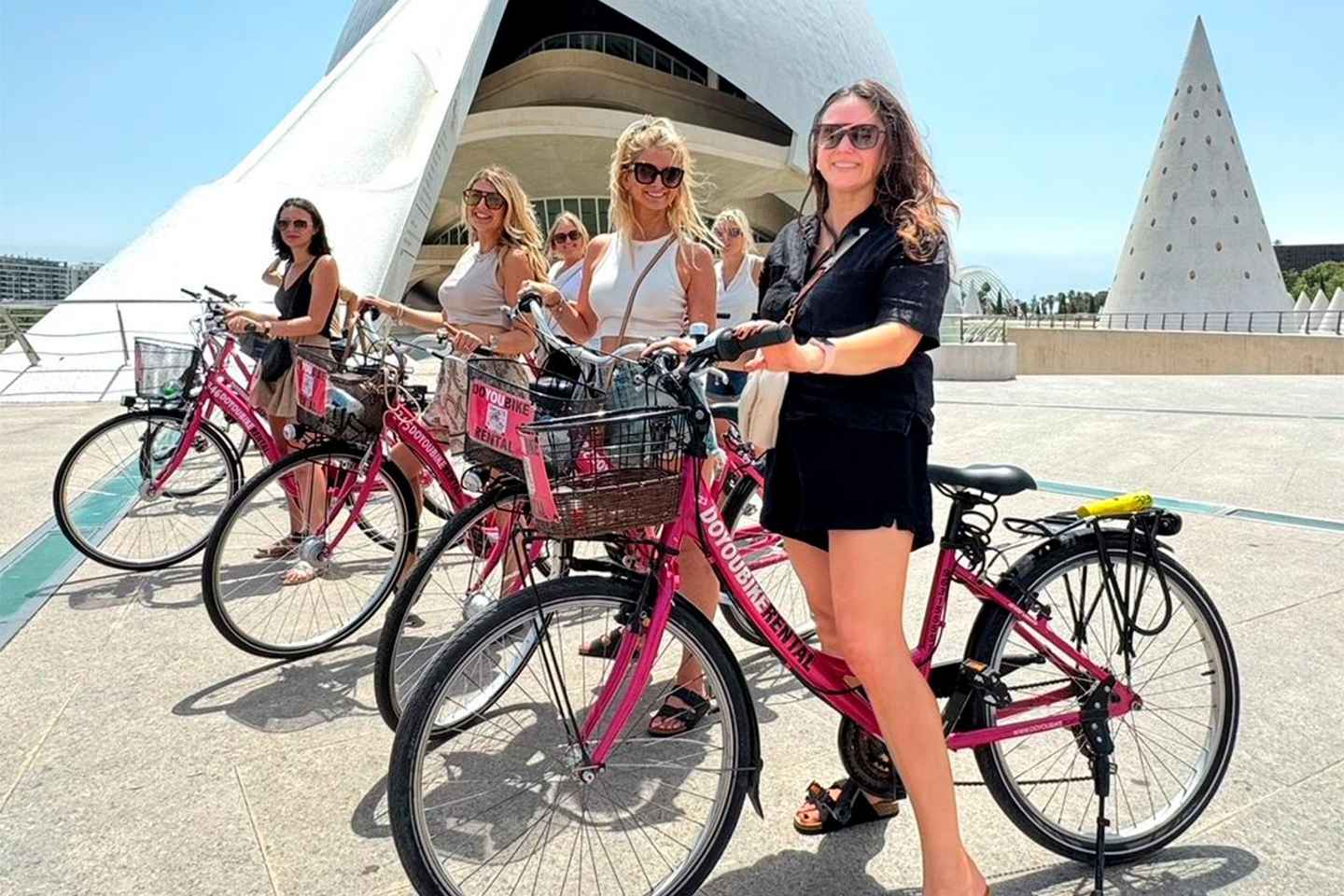 Valencia: City Highlights Guided Bike Tour - Morning Group Tour in English with City Center Meeting Point