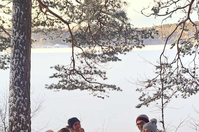 Oslo: Excursión panorámica con guía noruego y comida tradicionalOslo: Senderismo, comida noruega y vistas impresionantes