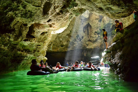 Yogyakarta: Jomblang Cave and Pindul Cave Adventure TourJogajakarta: Jaskinia Jomblang i wycieczka przygodowa do jaskini Pindul