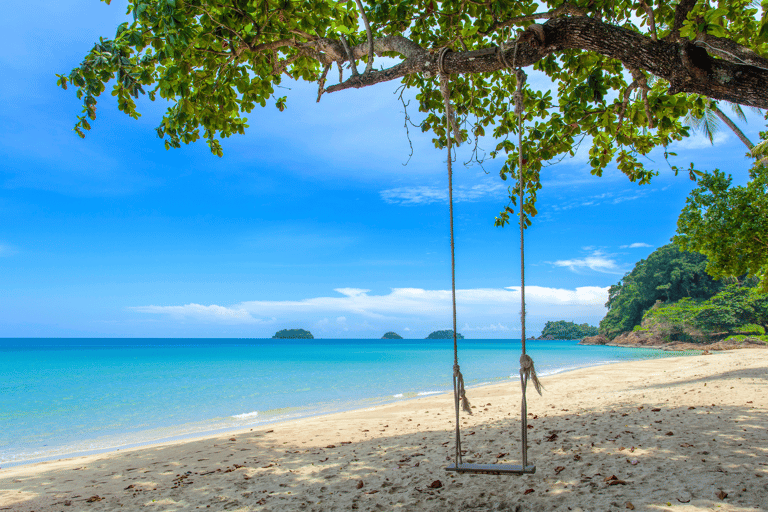 Koh Chang: transfer autobusem i katamaranem z BangkokuTransfer autobusem i katamaranem z Koh Chang do Bangkoku