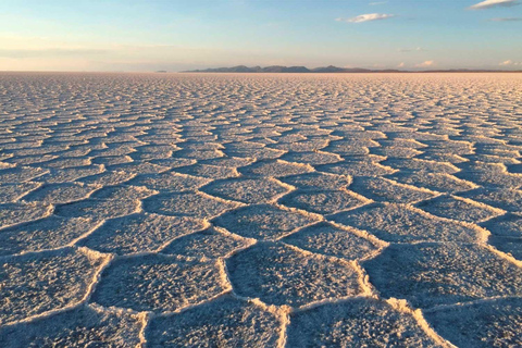 Från San Pedro de Atacama: 4-dagars Uyuni Salt Flats Tour