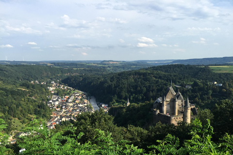 Luxembourg: Vianden Castle Guided Tour with Transfer