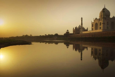 Taj Mahal o wschodzie słońca i wycieczka do fortu Agra z Fatehpur SikriWycieczka prywatnym samochodem + tylko przewodnik