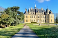 Champagne privado Moët y Chandon Chateau Boursault Pressoria - Housity