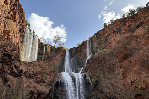 من مراكش: رحلة يومية إلى شلالات أوزود مع جولة بالقاربرحلة اليوم الواحد المشتركة: جولة بصحبة مرشد سي