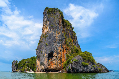 Från Phuket: James Bond Island med longtailbåt