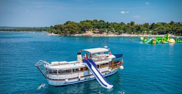 Pula: Nationalpark Brijuni, 2 Schwimmstopps, Mittagessen, Getränke