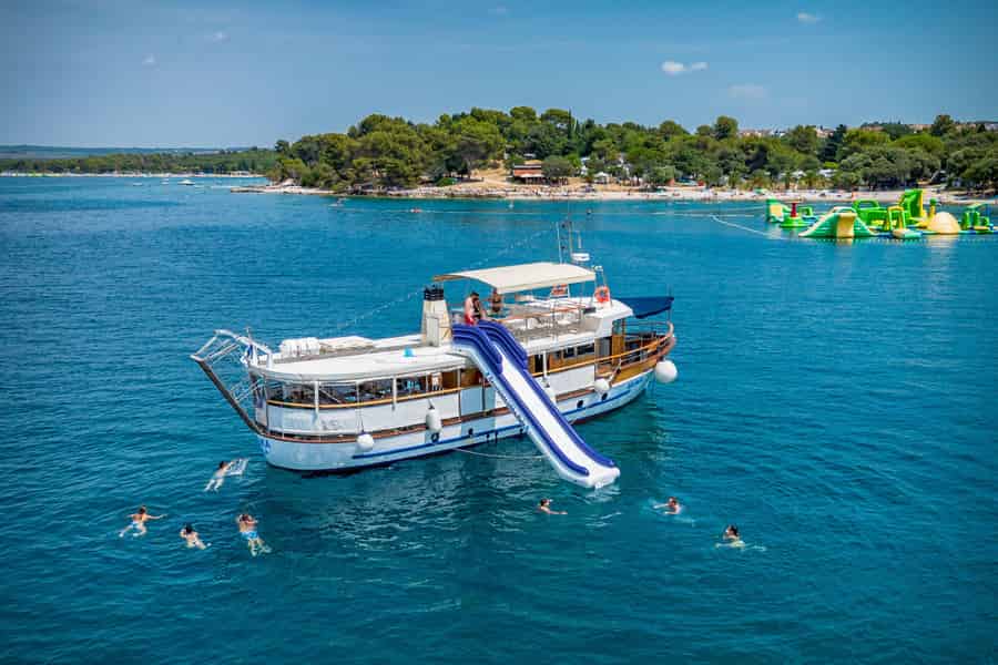Pula: Nationalpark Brijuni, 2 Schwimmstopps, Mittagessen, Getränke. Foto: GetYourGuide Pula: Nationalpark Brijuni, 2 Schwimmstopps, Mittagessen, Getränke. Foto: GetYourGuide