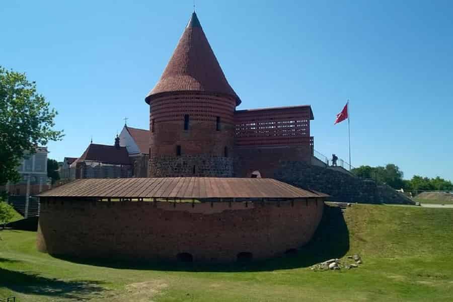 Altstadt-Tour durch Kaunas: Geheimnisse der Stadt und verborgene Ecken. Foto: GetYourGuide Altstadt-Tour durch Kaunas: Geheimnisse der Stadt und verborgene Ecken. Foto: GetYourGuide